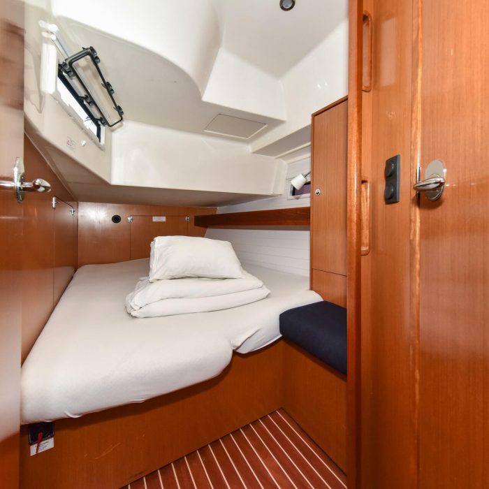 Controvento | Bavaria Cruiser 45 photo 38