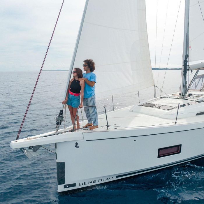 Circe - Water maker, Solar Panel | Oceanis 46.1 photo 9