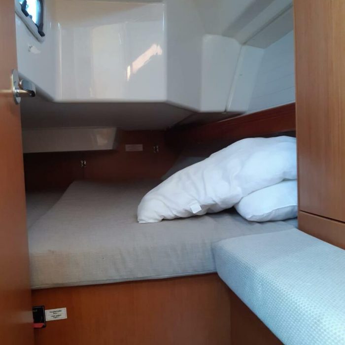 Olympia | Bavaria Cruiser 34 photo 15