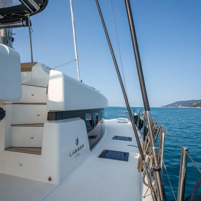 SAILUXE - Fichissimo | Lagoon 52F photo 2