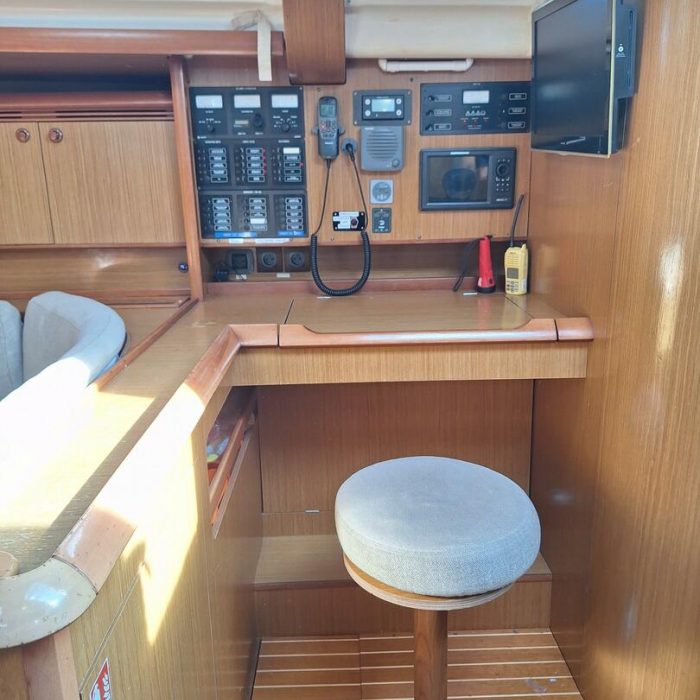 Rubra | Sun Odyssey 49 photo 8