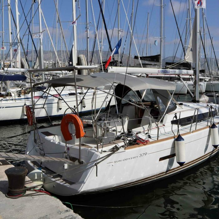 OYSTER SHELL | Sun Odyssey 379 photo 5