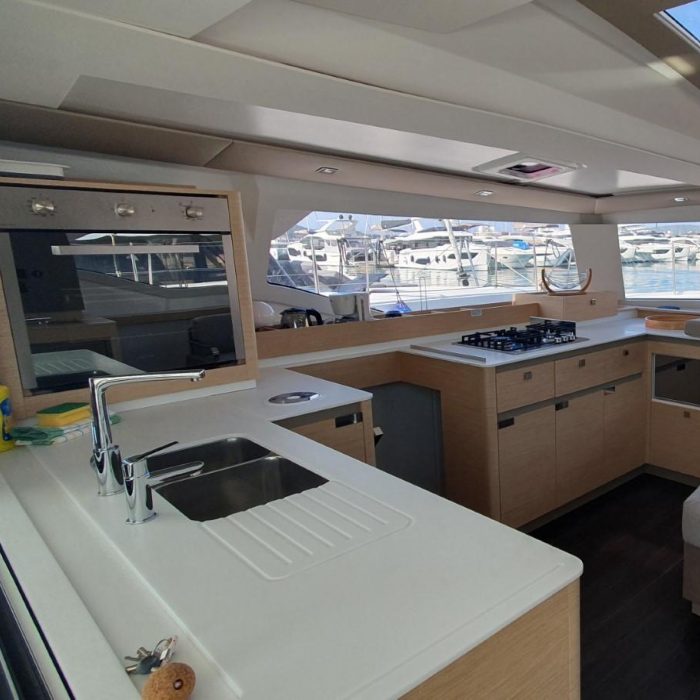 Adria Blue | Fountaine Pajot Elba 45 photo 9