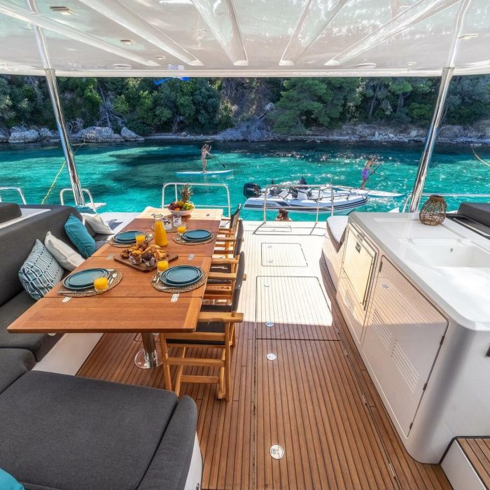 HUMBLE ONE | Lagoon 55 photo 11