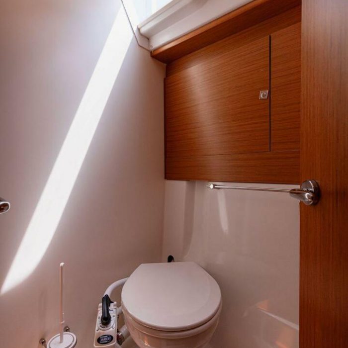 Ana B. | Sun Odyssey 49i photo 39