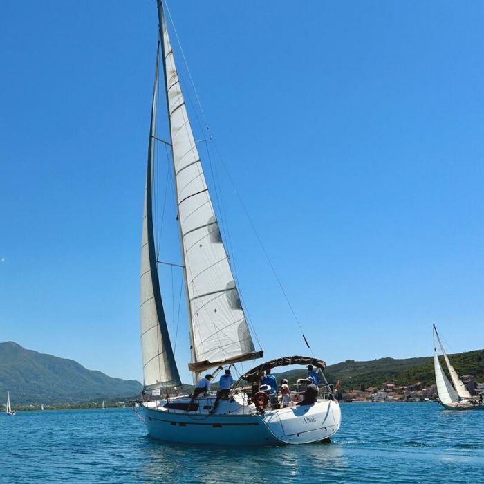 Altair | Bavaria Cruiser 46 photo 3