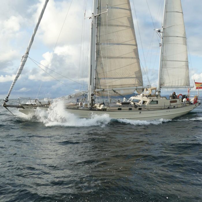 La Peregrina | Frers 72 photo 3