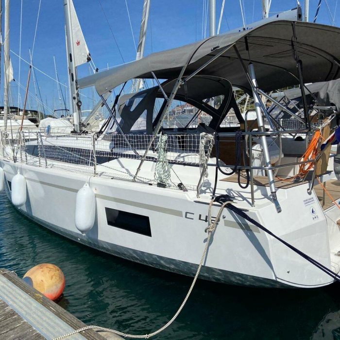 Horizon | Bavaria C42 photo 1