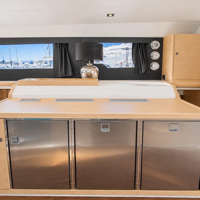 Amelie | Dufour Catamaran 48 photo 40