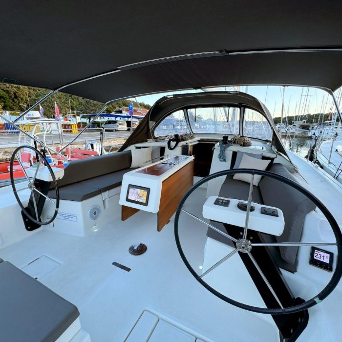 Levan | Dufour 430 photo 11