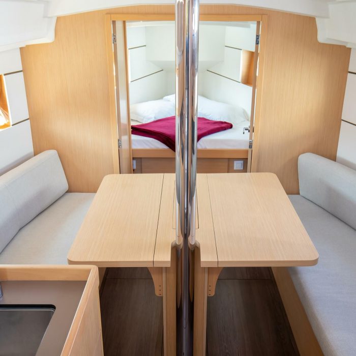 Levante - Standard line | Oceanis 35.1 photo 23