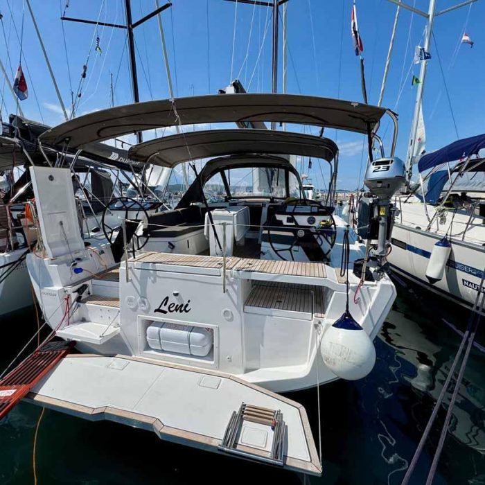 Leni | Dufour 41 Performance - 3 cab. photo 5
