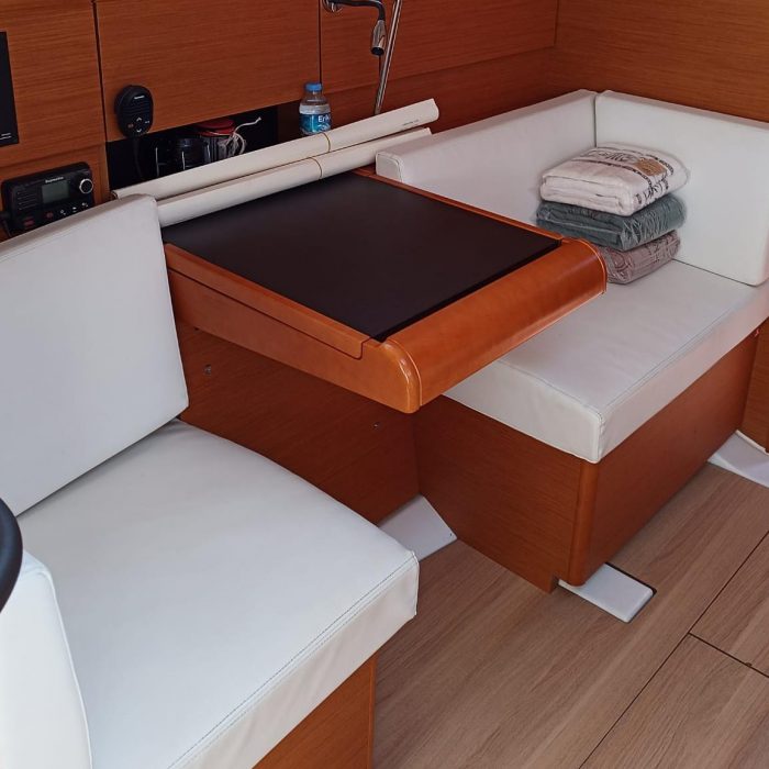 Foxy | Sun Odyssey 419 photo 14