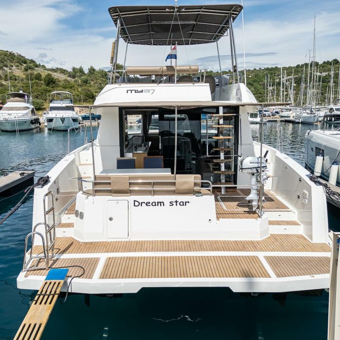 Dream Star | Fountaine Pajot MY 37 photo 14