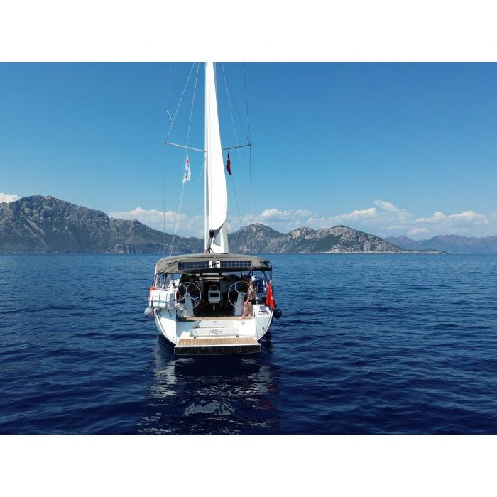 Classic | Bavaria 46 Cruiser photo 6