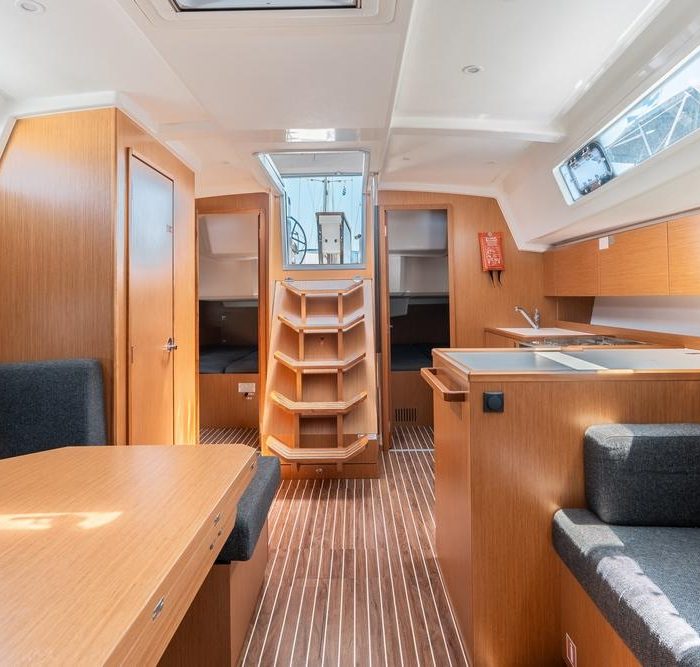 Avra | Bavaria C42 photo 11