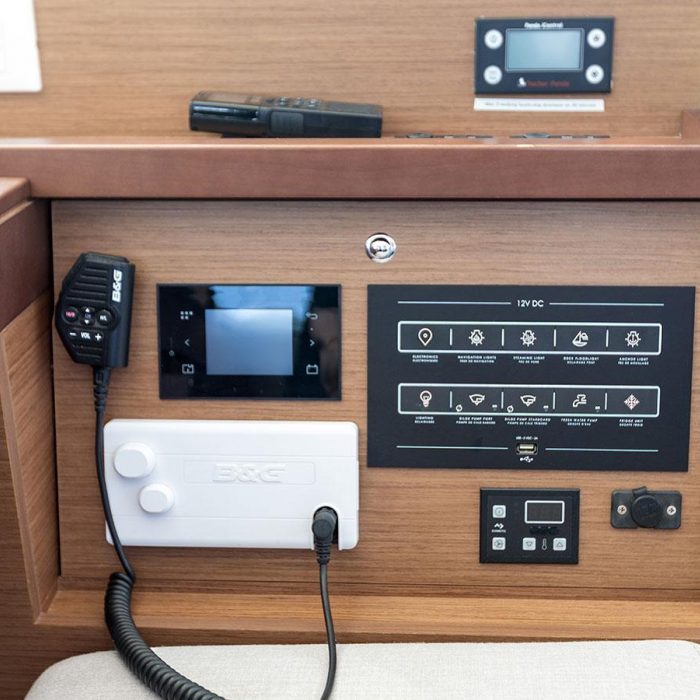 BYE BYE 2020 (air condition, generator) | Lagoon 40 photo 13