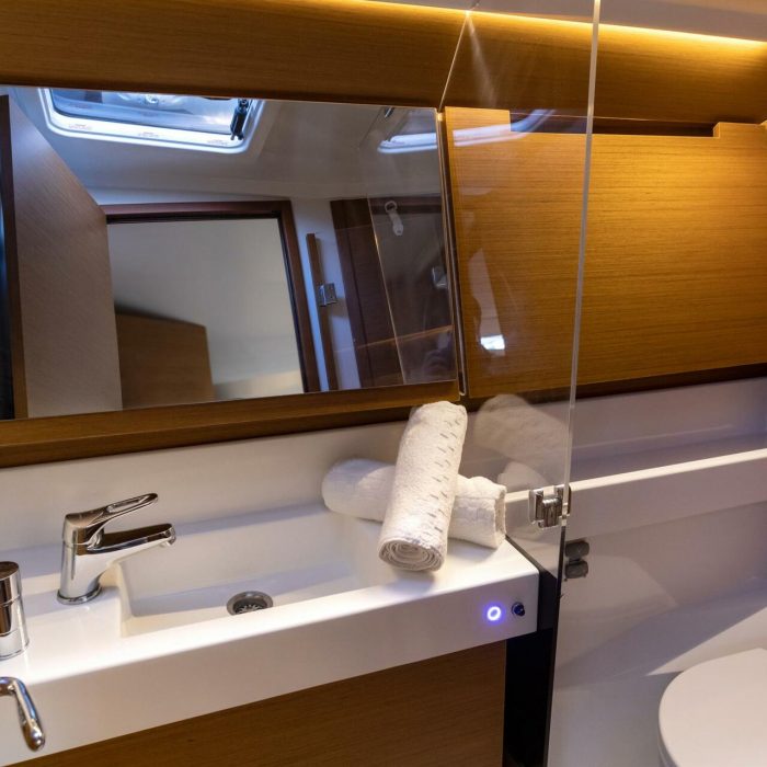 Eumephe - Standard line | Sun Odyssey 410 photo 11