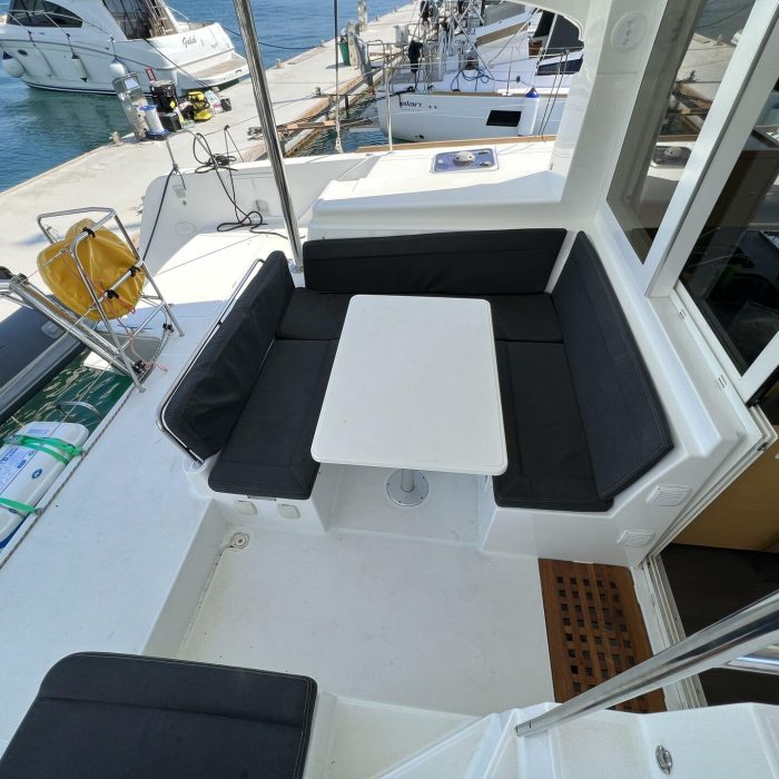 Nirvana | Lagoon 39 photo 20