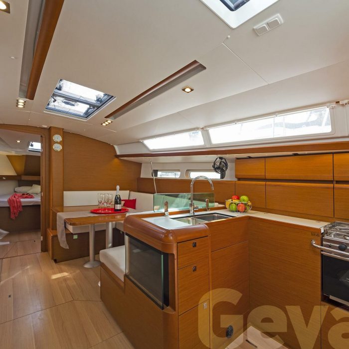 Geva I | Sun Odyssey 419 photo 10 Geva I | Sun Odyssey 419 photo 10