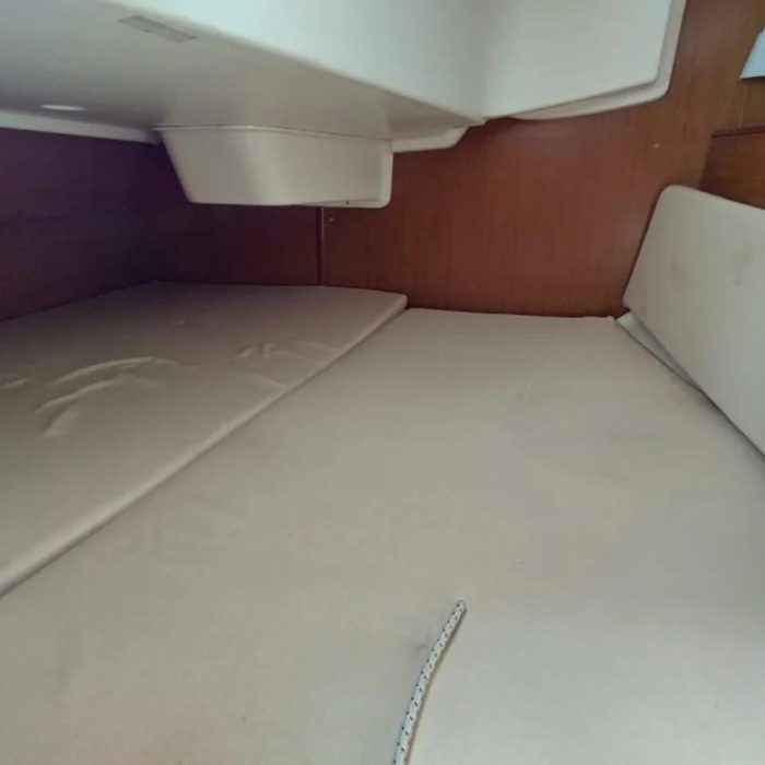 Jami 3 | Sun Odyssey 32i photo 12