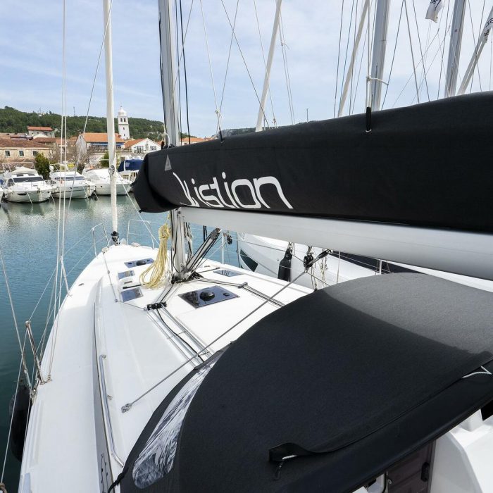 First Dream | Oceanis 37.1 photo 8