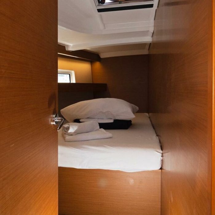 Sun Kiss | Sun Odyssey 440 photo 10
