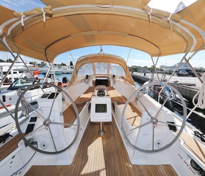 Lupe | Bavaria Cruiser 37 photo 15