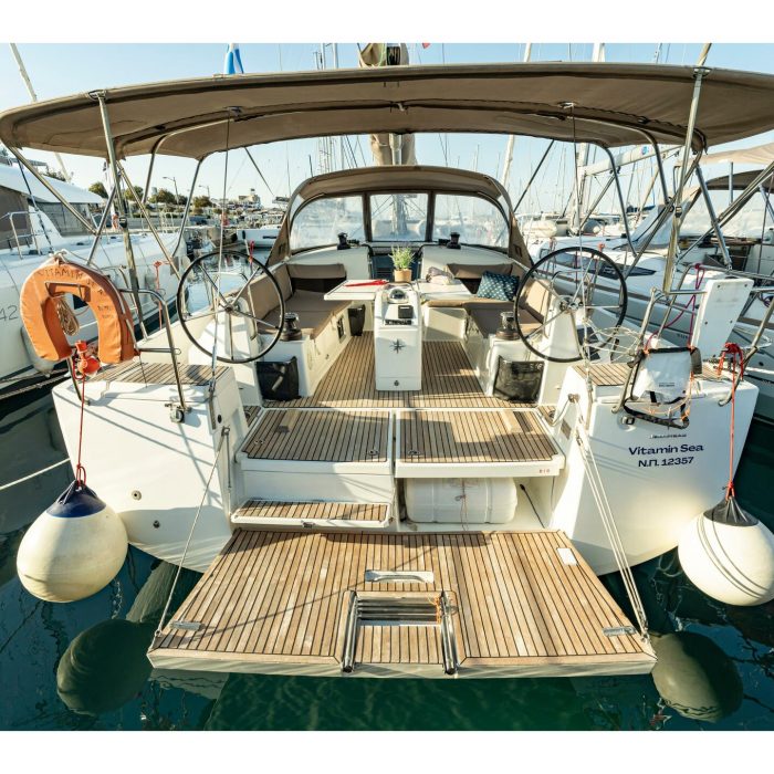 VITAMIN SEA | Sun Odyssey 490 photo 2
