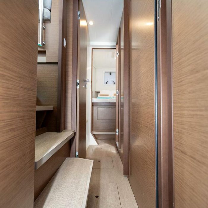 MONARCH 2020 (air condition, generator) | Lagoon 40 photo 23