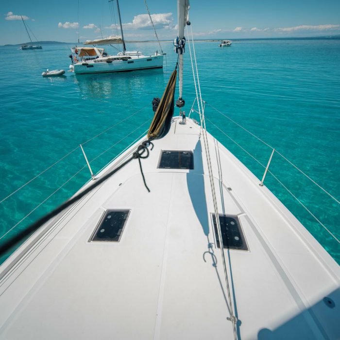 Fiona | Bavaria C42 photo 4