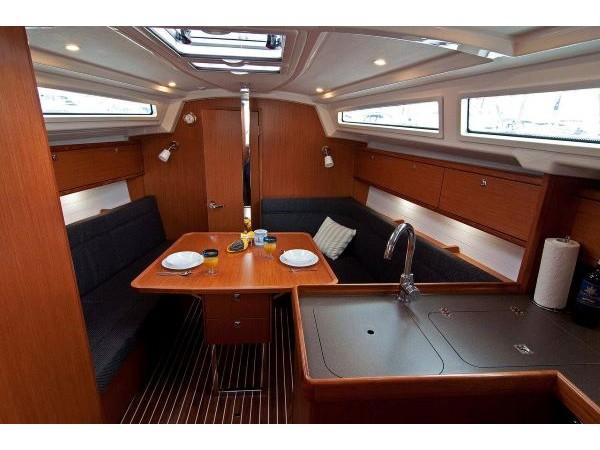 ADRIA MASA | Bavaria 34 Cruiser photo 4