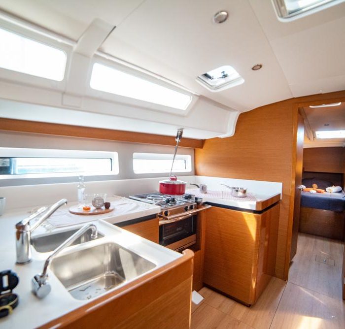 Porto Fino | Sun Odyssey 490 photo 32