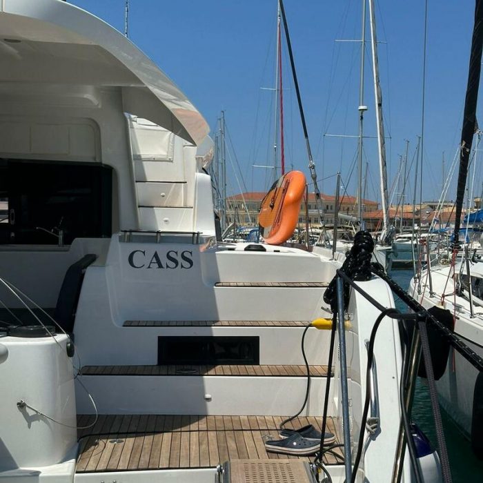Cass | Lagoon 46 photo 4