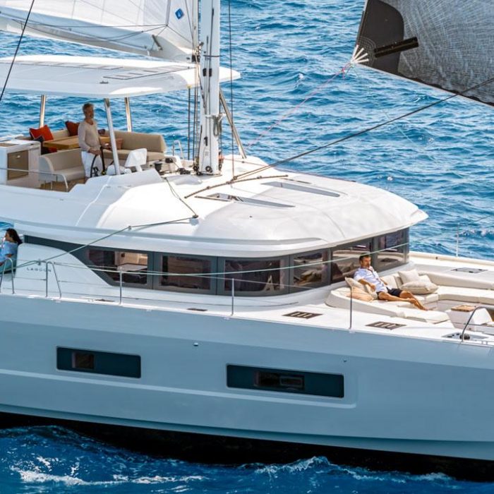 Premium + | Lagoon 55 photo 1