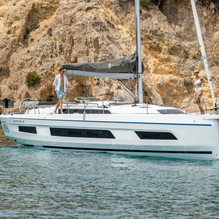 Asteria | Dufour 41 photo 16