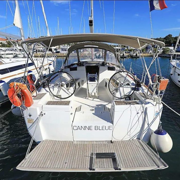 CANNE BLEUE | Sun Odyssey 449 photo 4