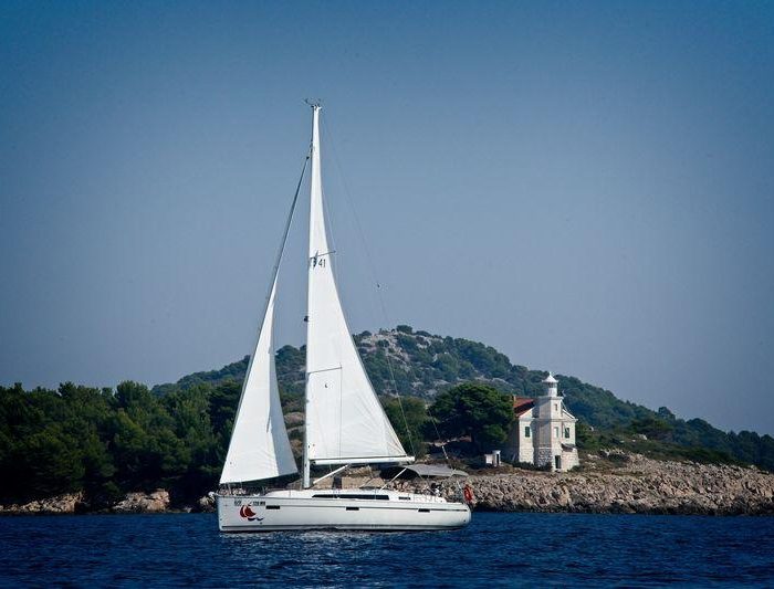 MH 74 | Bavaria Cruiser 41 photo 5