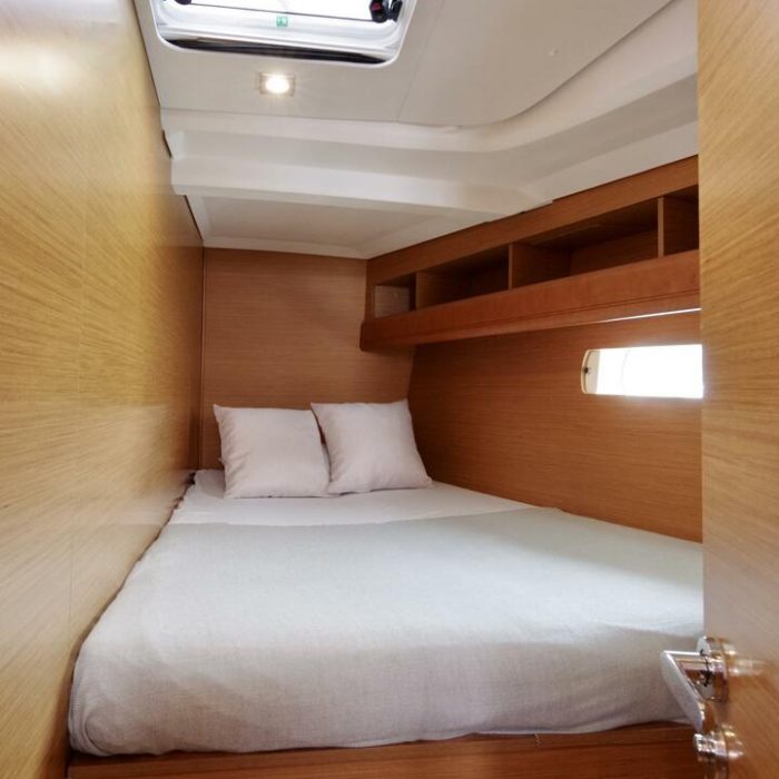 Azzurra - Solar Panel | Sun Odyssey 479 photo 10