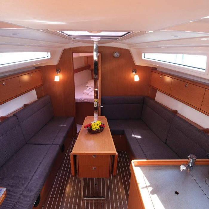 Dory 2 | Bavaria Cruiser 34 photo 5