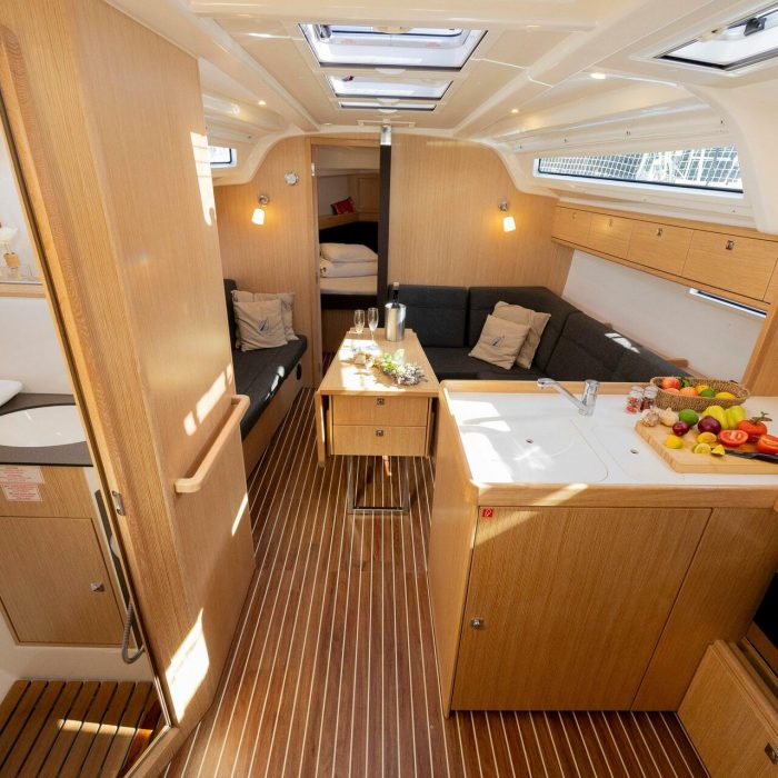 Fortunata | Bavaria Cruiser 37 Style photo 26
