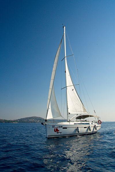 MH 68 | Bavaria Cruiser 41 photo 2