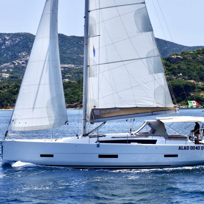 Noah - Water maker, Solar Panel | Dufour 430 photo 2