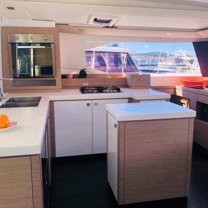 Desafinado | Fountaine Pajot Saona 47 Quintet - 5 + 1 cab. photo 11