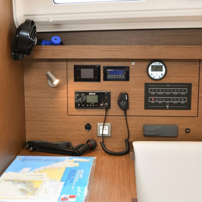 Eylin | Oceanis 40.1 photo 25