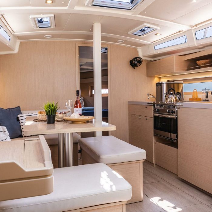 Mercator | Oceanis 37.1 photo 42