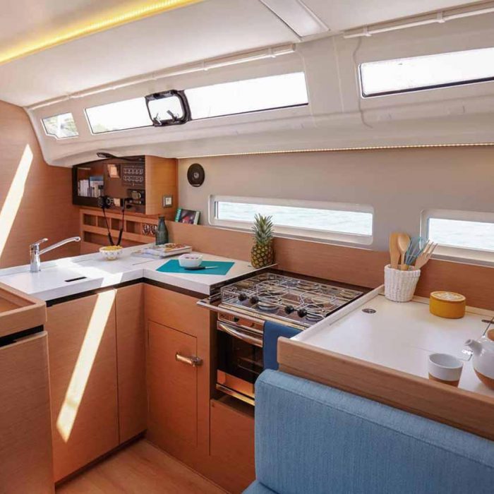 Turing Machine | Sun Odyssey 410 - 3 cab. photo 9