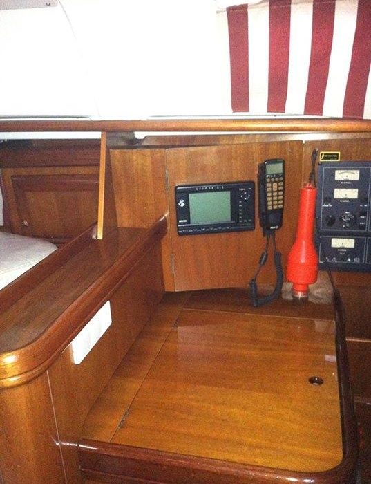 Artemis | Oceanis 411 photo 13