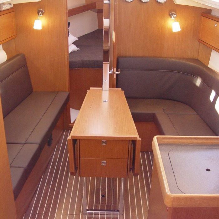 Merak | Bavaria Cruiser 34 photo 5