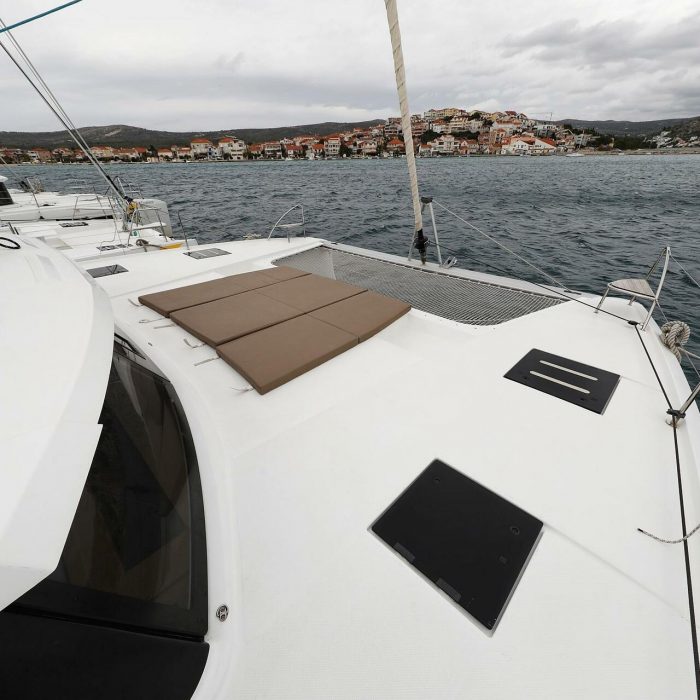 Martin V | Fountaine Pajot Saona 47 Quintet photo 5